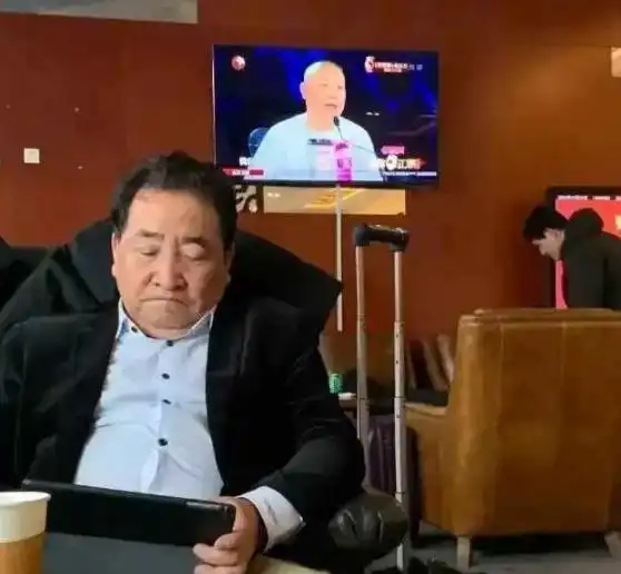  姜昆无视郭德纲这张照片背后,是太多的庸人自扰