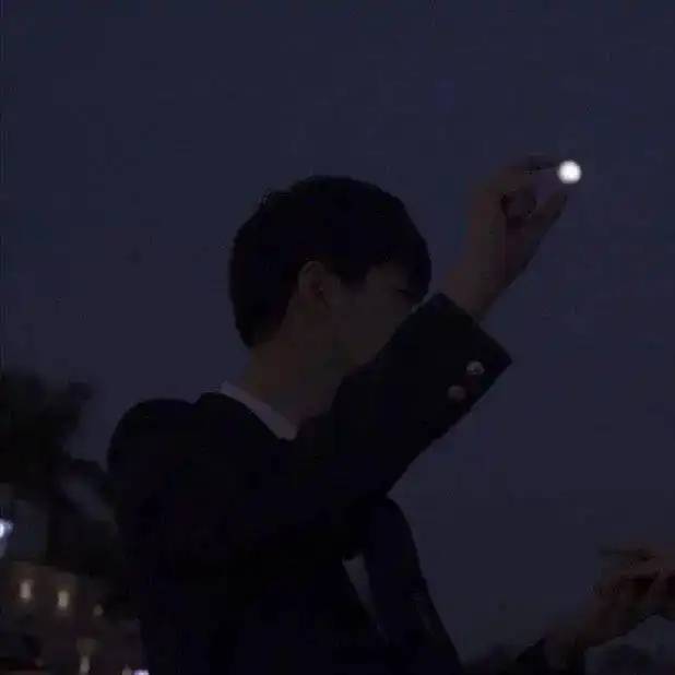 cp头像所谓进退两难抬头有抬头纹低头有双下巴  cp头像所谓进退两难抬头有抬头纹低头有双下巴