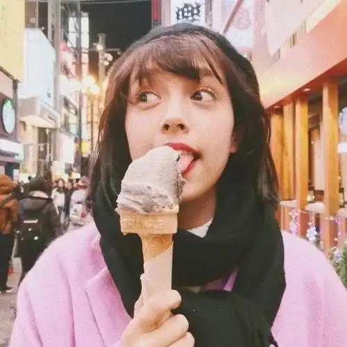 搞笑图片头像逗比女生奶