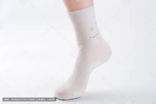 白色袜子漏洞图片