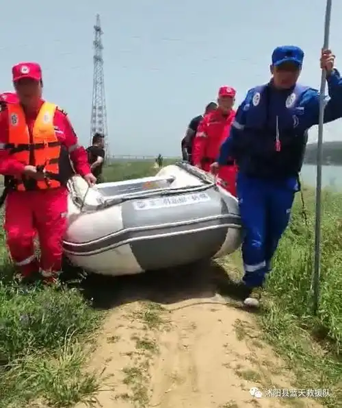  今天上午11点事发沭阳沂河水漫桥