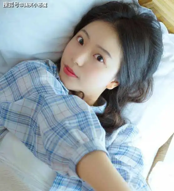 搞笑gif趣图要不要超过这列火车,我有点犹豫  搞笑gif趣图要不要超过这列火车,我有点犹豫