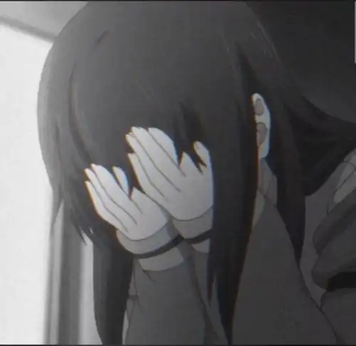  伤感头像女生哭泣动漫