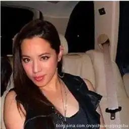 组图吴建豪美艳娇妻豪放旧照曾扮夜店女郎  组图吴建豪美艳娇妻豪放旧照曾扮夜店女郎