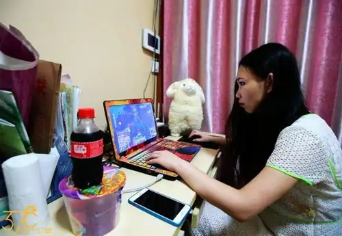  90后游戏女玩家的私生活