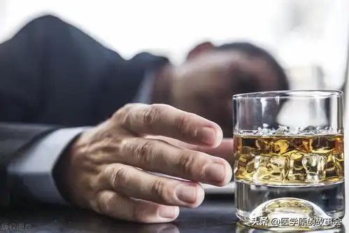  提醒所有爱喝酒的人牢记4个酒后猝死前兆,一旦出现及时就医