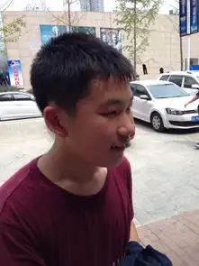  谁能把这两三照片ps一下,越搞笑越好,100金币拿去,求大神