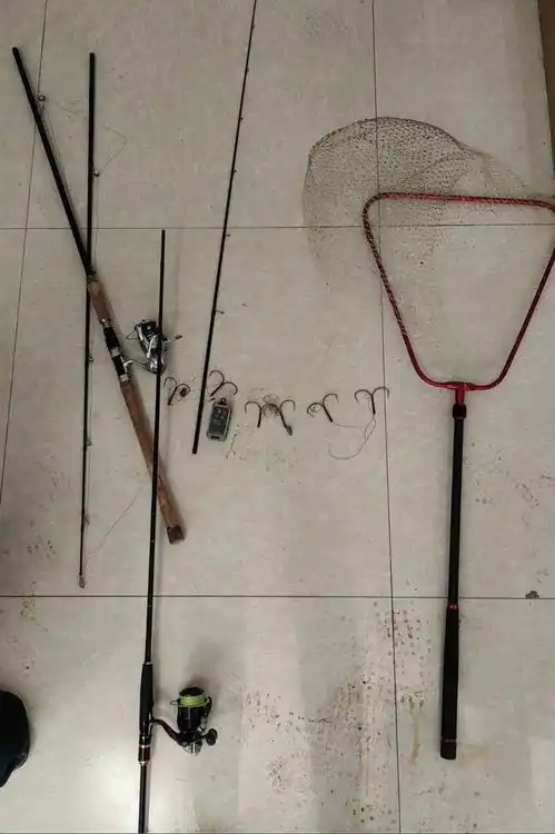  万州两男子钓鱼被抓原因是