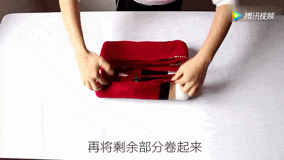  生活她衣柜里系一根皮带,空间大了3倍,太实用了