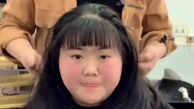  每个胖子都是一个潜力股,小姐姐进店时不敢大声说话