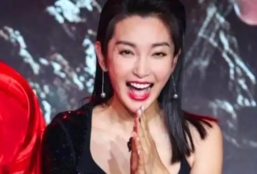  不承认整容的李冰冰有了整容后遗症,从凤姐到女神,外媒镜头让她妆不住