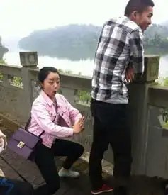 搞笑的图片笑死人的那种