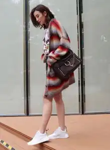 长外套平底鞋,秋季最时髦搭配  长外套平底鞋,秋季最时髦搭配