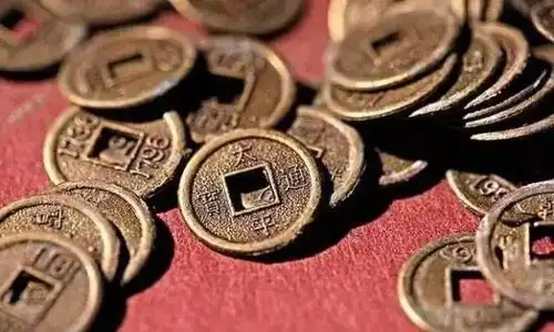  这些三个字的词,竟然都是成语