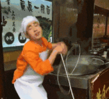  搞笑gif趣图妹子,你在表演什么啊我完全看不懂啊
