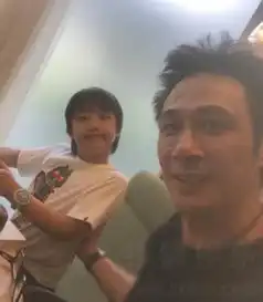  费曼卸下高冷花美男包袱变治愈系搞怪小胖纸