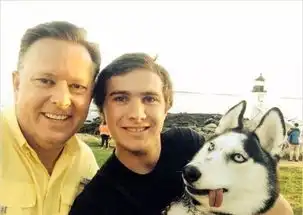 哈士奇动态图片搞笑gif