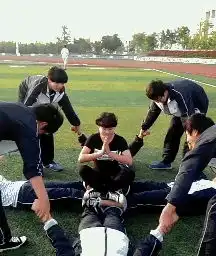  搞笑图片gif现在的伴娘可不是一般人能当的各个都是人才