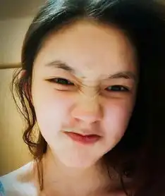  林允从淡妆到素颜判若两人,乍一看傻傻没认出