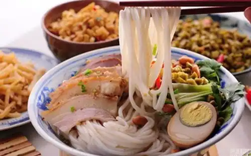  吃喝玩乐在桂林