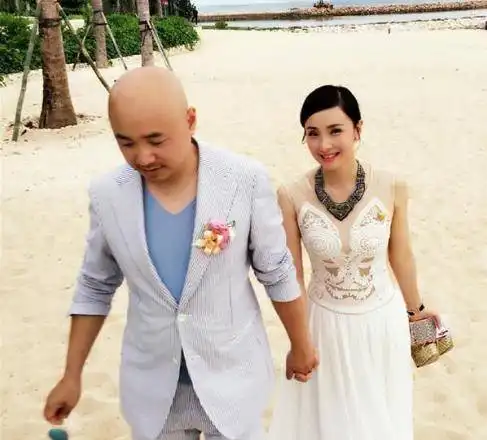  看完陶虹和徐峥相守18年才发现他们的婚姻,更像是一场博弈