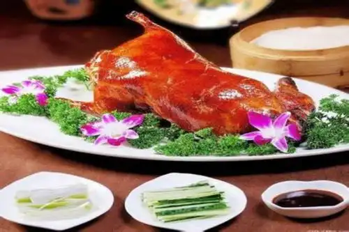  三水枣木烤鸭加盟市场行情合作共赢