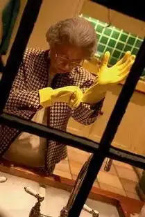  正在偷情的肯尼迪总统在川普画像上画犄角的希拉里你没见过的绝密名人照真相