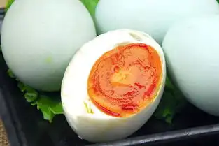  销售过期咸鸭蛋大润发超市被罚5000元