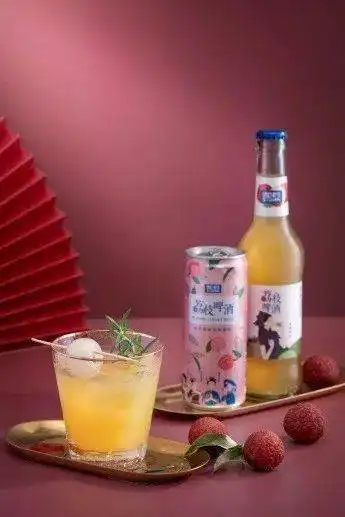  买三赠一来直播间试饮新品荔枝啤酒,互动赢美荔当红盒
