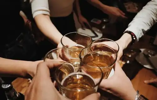  肝不好的人,劝你少做2事,少吃2白,占得越多,越要当心