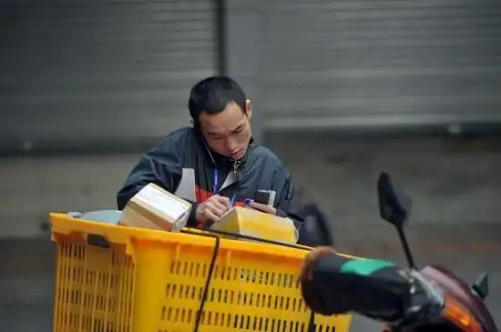  中通韵达宣布涨价网友炸锅快递提高服务质量的第一步是涨价