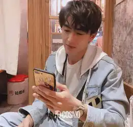  巨好玩丨爱豆周边不存在的我们社会人眼里只有佩奇