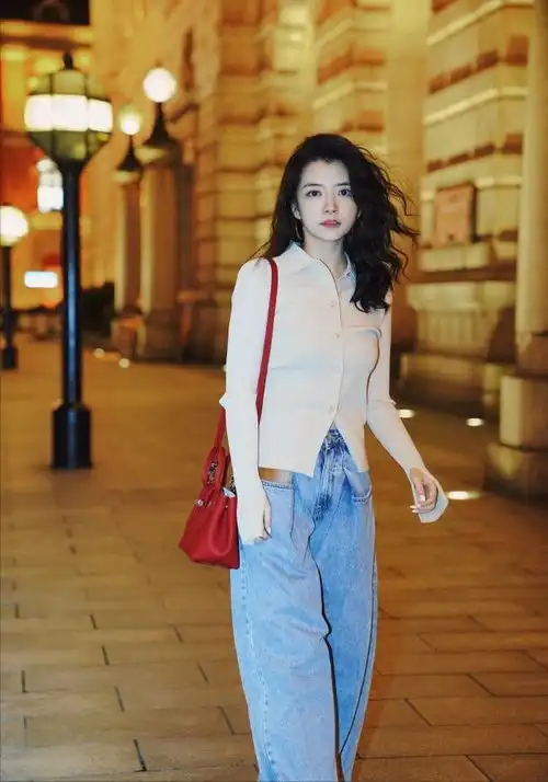  中年女人的甜美你不懂,温柔穿搭太撩人,三木带你见识穿衣高级