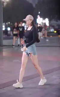 搞笑gif趣图你女朋友撒娇时的样子是不是就是这模样  搞笑gif趣图你女朋友撒娇时的样子是不是就是这模样