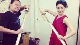  王菲谢霆锋复合恋情浓蜗居京城过十一