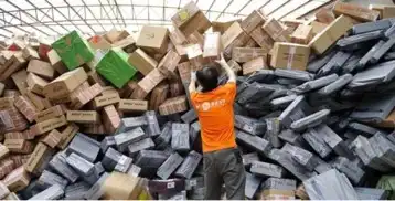  活久见只因上门太慢济南两快递员被砖头砸进医院